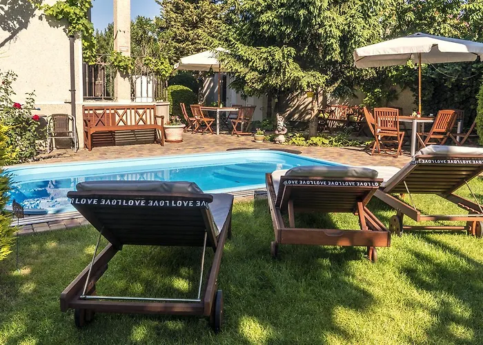 Butterfly Wing 4* Odessa