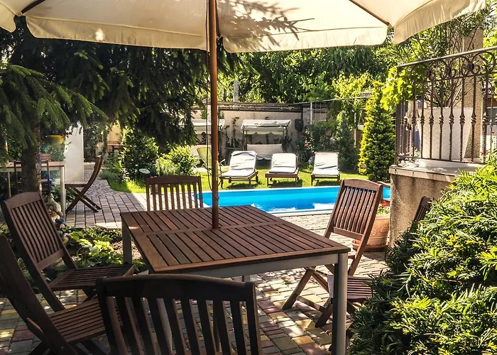 Butterfly Wing 4* Odesa