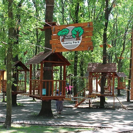 Butterfly Wing 4* Odessa