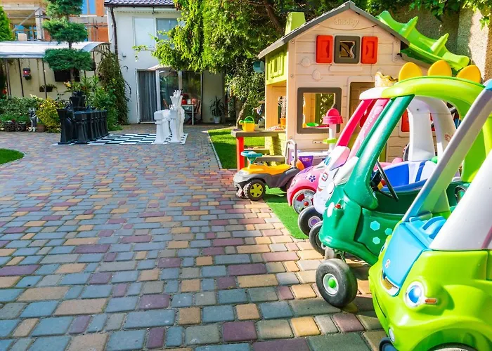 Konukevi Butterfly Wing Odessa